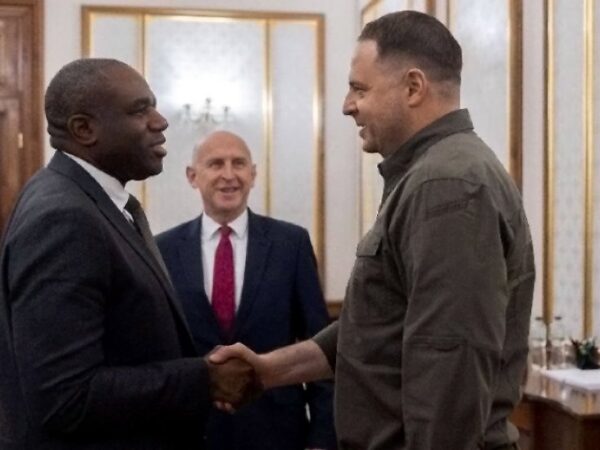 Labour pledges ‘iron-clad’ support for Ukraine against Putin