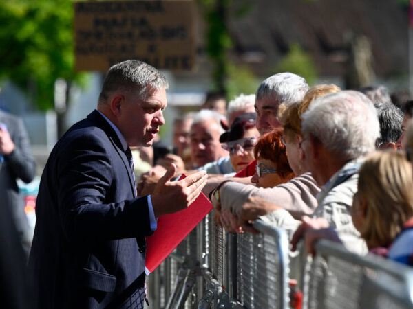 Live Updates: Slovakia’s Leader Survives Surgery After Shooting, Deputy Says