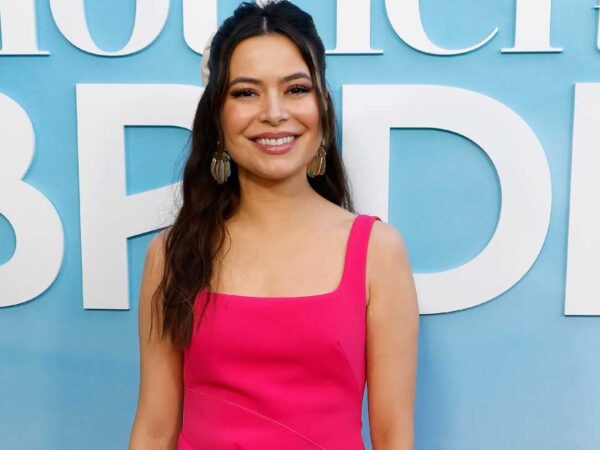 Miranda Cosgrove Says She Wants to ‘Wrap Up’ ‘iCarly’ With a Movie (Exclusive)