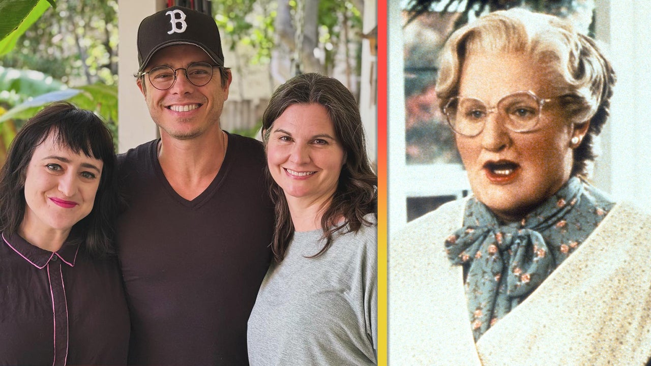 ‘Mrs. Doubtfire’ Kids Reunite! Matthew Lawrence, Mara Wilson and Lisa Jakub Remember Robin Williams ‘Mrs. Doubtfire’ Kids Reunite! Matthew Lawrence, Mara Wilson and Lisa Jakub Remember Robin Williams