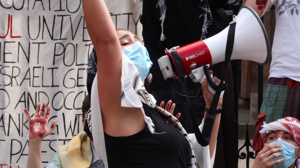 Oxford university steps up security after ‘incident’ Oxford university steps up security after ‘incident’