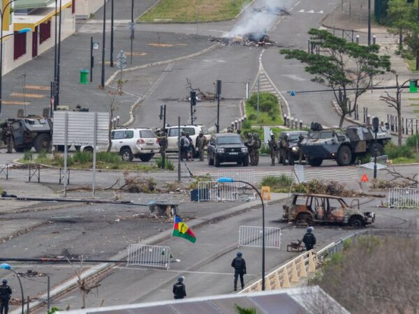 President Macron Arrives in New Caledonia, French Territory on Brink of Civil War