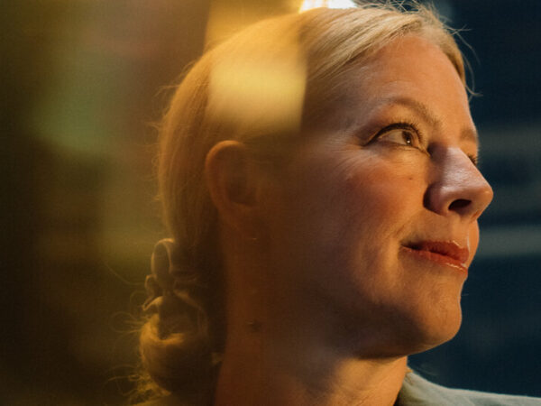 Sarah McLachlan Is Resurfacing – The New York Times