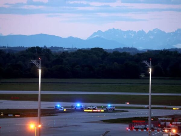 Some 100,000 affected by climate protest that closes Munich Airport