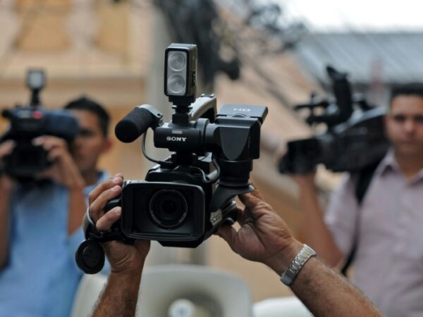 States doing less to support press freedom: watchdog