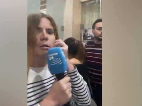 Tunisia lawyer arrested during live news broadcast