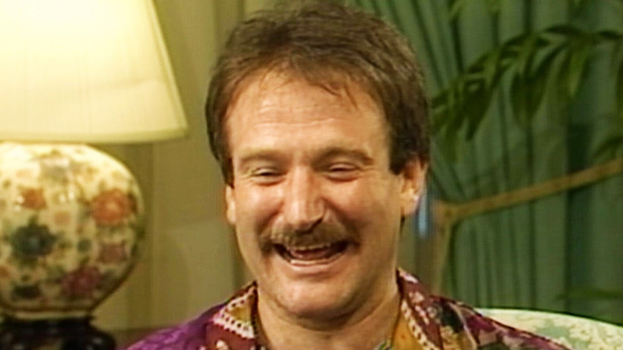 Watch On-Set Interviews With the Late Robin Williams