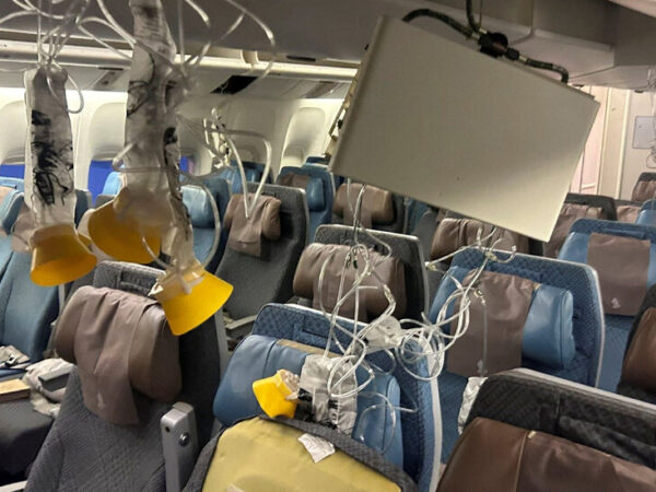 What Turbulence Did to Singapore Airlines Flight SQ321