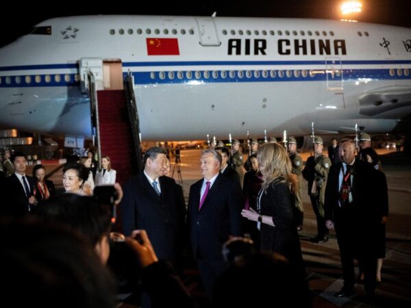 Xi wraps up Europe tour hailing stronger ties with Hungary