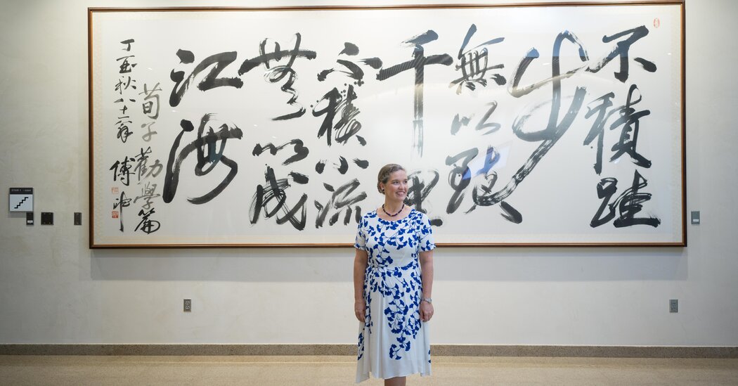 As China’s Pressure on Taiwan Rises, Departing U.S. Envoy Urges Steady Hand