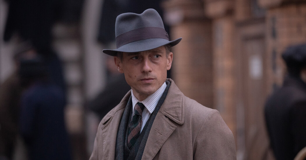 ‘Babylon Berlin’ Review: Dancing While the World Begins to Burn ‘Babylon Berlin’ Review: Dancing While the World Begins to Burn