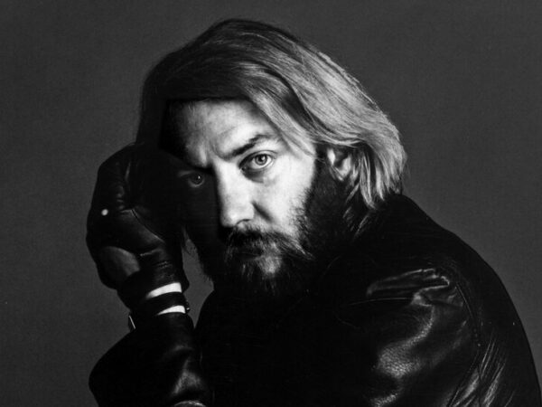 Donald Sutherland, Star of ‘M*A*S*H’ and Much More, Dies at 88