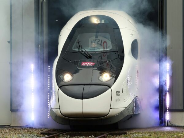 France’s SNCF to offer high-speed passenger links in Italy