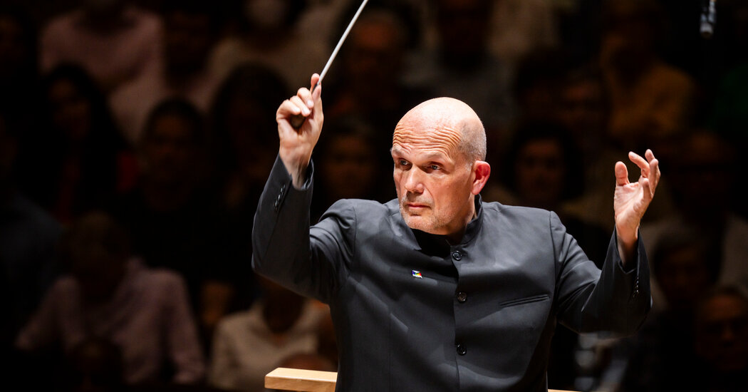 Gone in a Six-Year Flash: Farewell to the New York Phil’s Maestro