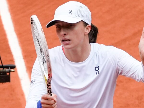 Iga Swiatek: Three-time French Open champion crushes Anastasia Potapova 6-0 6-0 | Tennis News