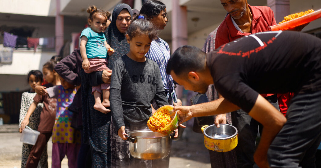 Middle East Crisis: U.N. Presses Israel to Help in Delivering Aid to Gaza Middle East Crisis: U.N. Presses Israel to Help in Delivering Aid to Gaza
