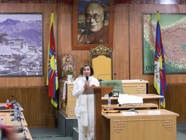 Nancy Pelosi Meets With Dalai Lama, Despite China’s Criticism