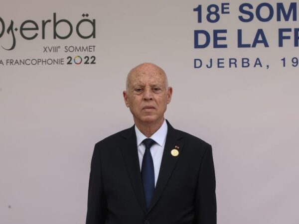 Tunisian president sacks religious official after Hajj heat deaths