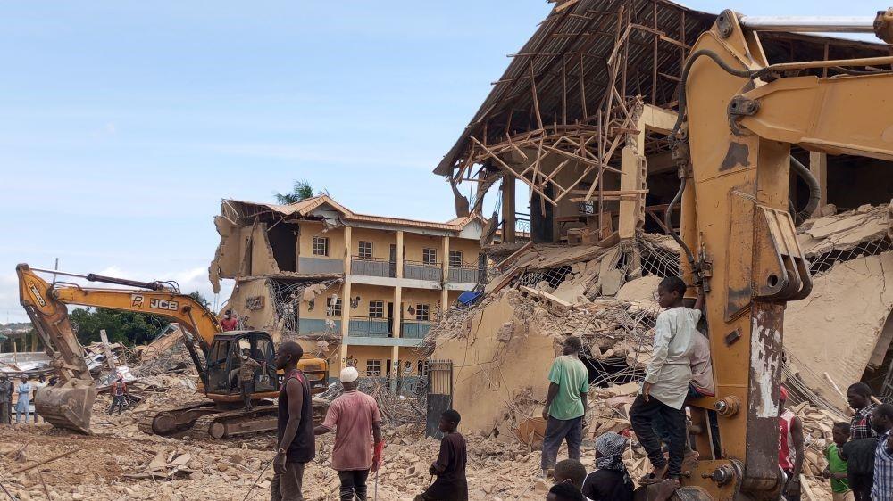 Children killed in Nigeria school collapse Children killed in Nigeria school collapse