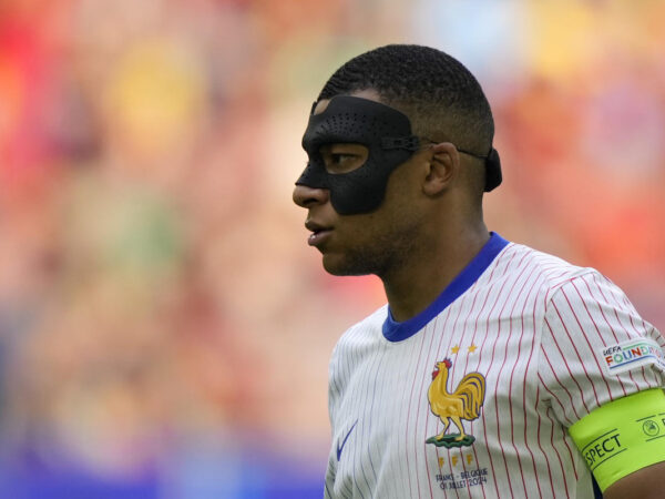 Mbappé warns of ‘catastrophic’ political situation in France as the far right gets closer to power