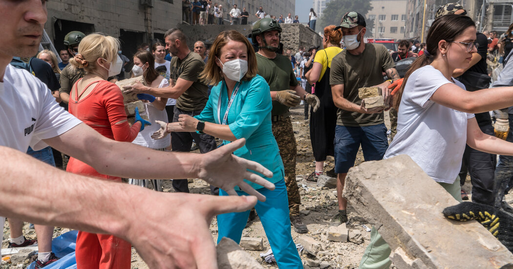 Russian Strike Destroys Children’s Hospital in Kyiv Russian Strike Destroys Children’s Hospital in Kyiv