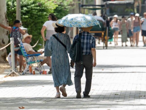 Southern Europe broils as Dutch celebrate belated summer conditions