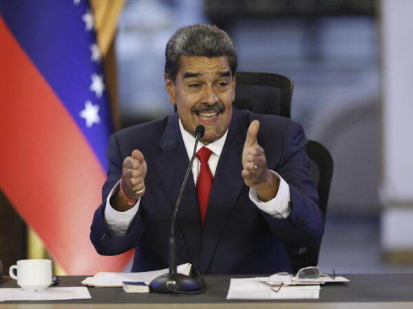 Brazil, Colombia and Mexico in talks with Venezuelan government and opposition on election crisis