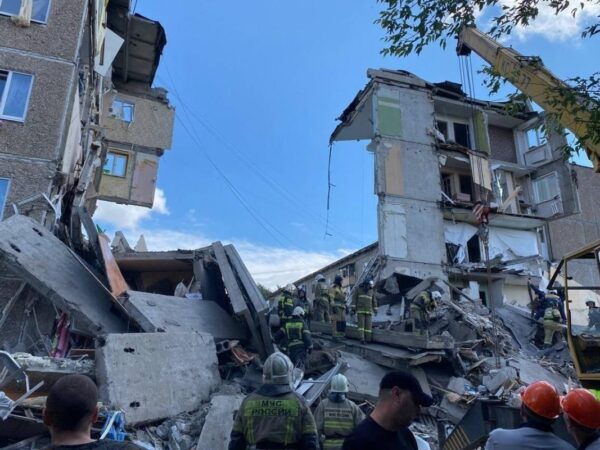 Death toll from apartment block collapse in Russia’s Ural Mountains reaches 10 as search ends