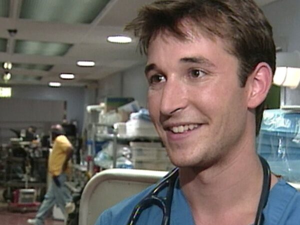 'ER' Reboot Lawsuit: Creator's Widow Sues WB, Noah Wyle Over New Show ‘The Pitt’