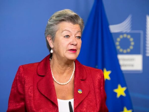 EU commissioner raises concerns over Hungary’s new visa rules