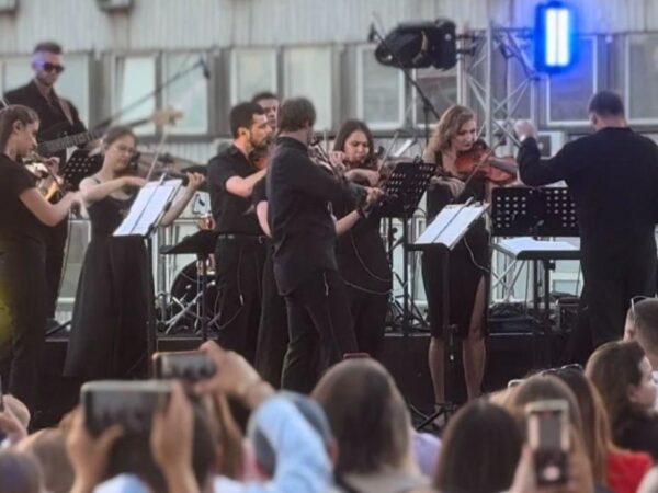 Gains in Russian territory shape Ukraine independence celebrations