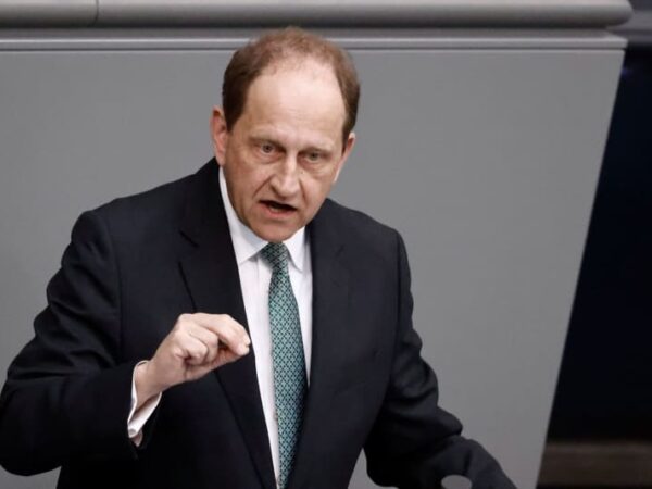 German ambassador says Russia not ready to negotiate with Ukraine