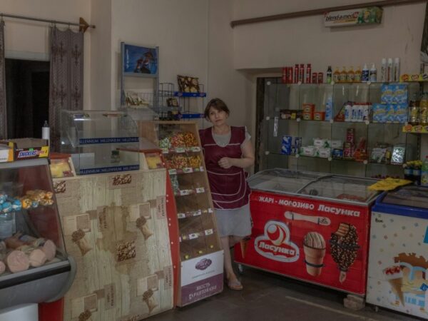 In war-fatigued east Ukraine, Zelensky loses his shine In war-fatigued east Ukraine, Zelensky loses his shine