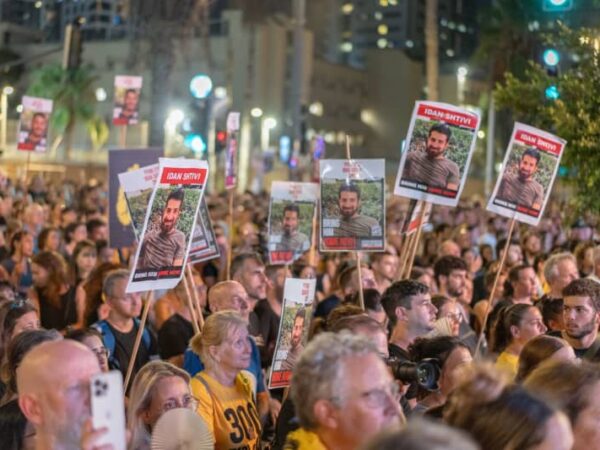 Israelis take to the streets to urge hostage deal, fresh elections