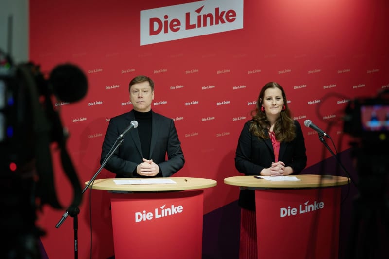 Leaders of Germany’s struggling Left Party to stand down in October