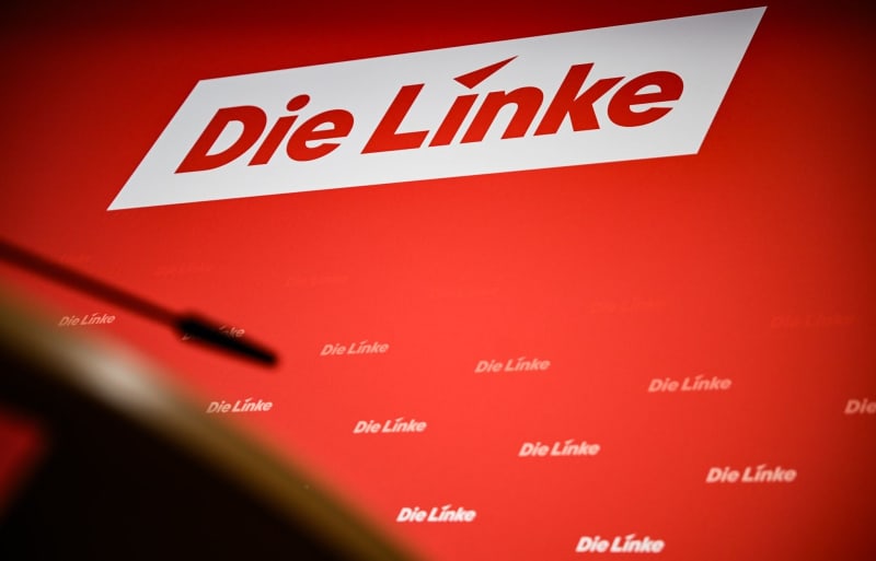 Leadership of hard-left German party says it is in existential crisis Leadership of hard-left German party says it is in existential crisis