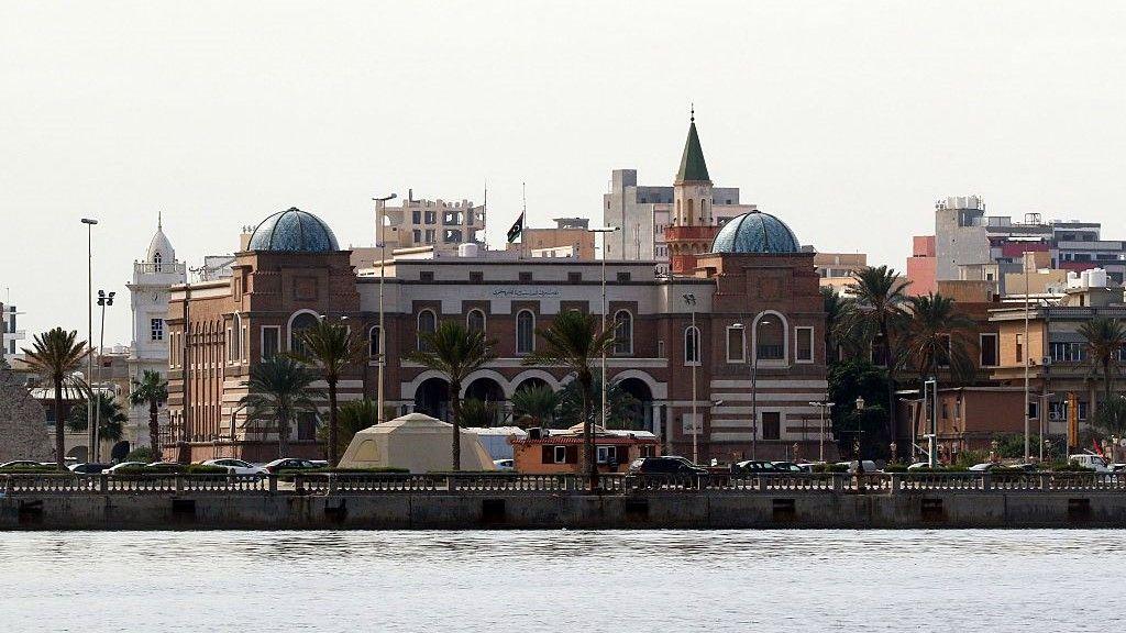 Libya’s central bank halts operations after director kidnapped Libya’s central bank halts operations after director kidnapped