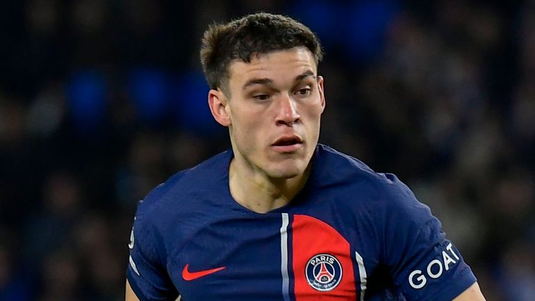 Manuel Ugarte transfer: Manchester United agree terms with Paris Saint-Germain in deal worth up to £50.7m | Football News Manuel Ugarte transfer: Manchester United agree terms with Paris Saint-Germain in deal worth up to £50.7m | Football News