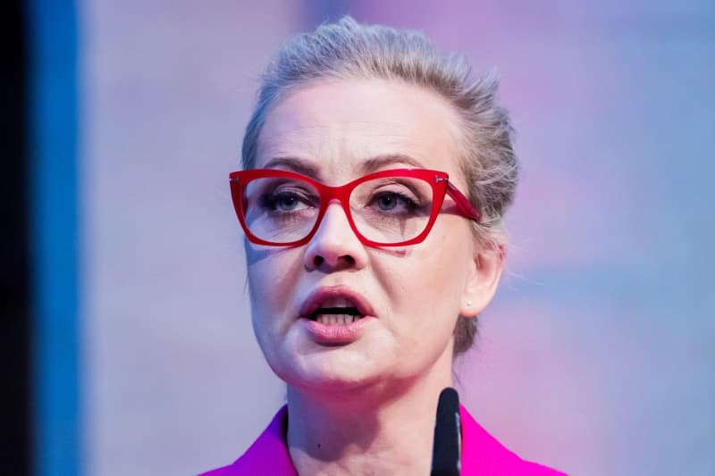 Navalny widow scorns official version of his death in Russian custody