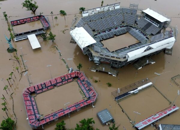 Death toll from Hurricane John hits eight in Mexico
