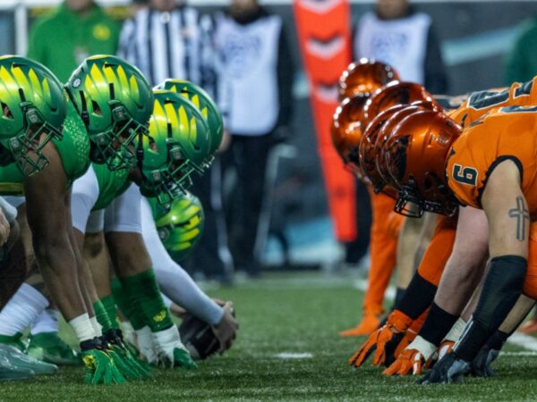 How to Watch the Oregon vs. Oregon State College Football Game Today: Time, TV Channel, and Live Stream