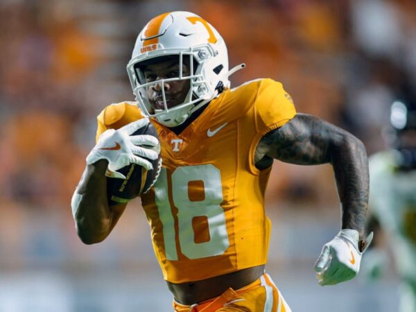 How to Watch the Tennessee vs. Oklahoma College Football Game Tonight: Time, TV Channel, and Live Stream