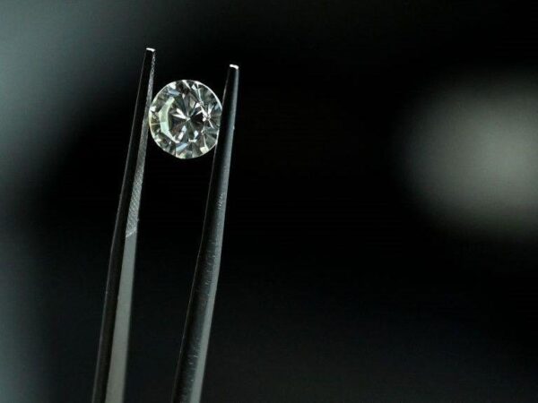 India diamond industry struggles to stave off war impact