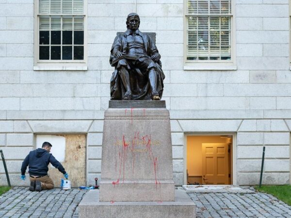 Anti-Israel agitators deface Harvard statute day after Oct. 7 anniversary: ‘Bring the war home’