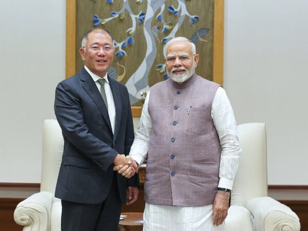 Hyundai chief meets with India PM Modi