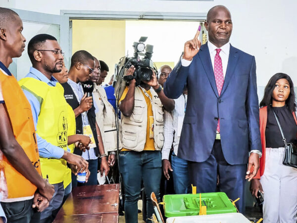 Long-ruling party leads in Mozambique’s election as opposition candidate calls for strikes