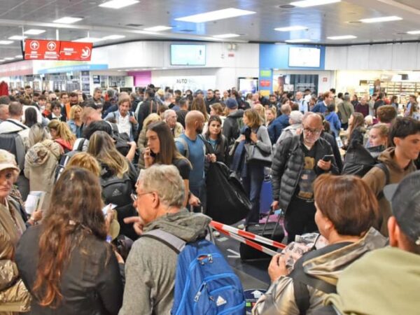 Milan-Bergamo airport closed after plane’s tyres burst during landing