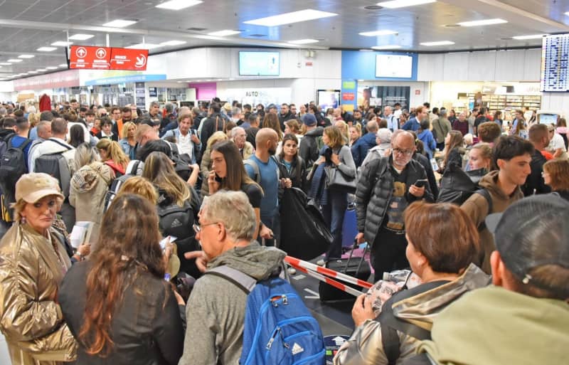 Milan-Bergamo airport closed after plane’s tyres burst during landing