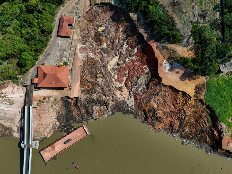 Six-year-old girl among missing after Brazil landslide