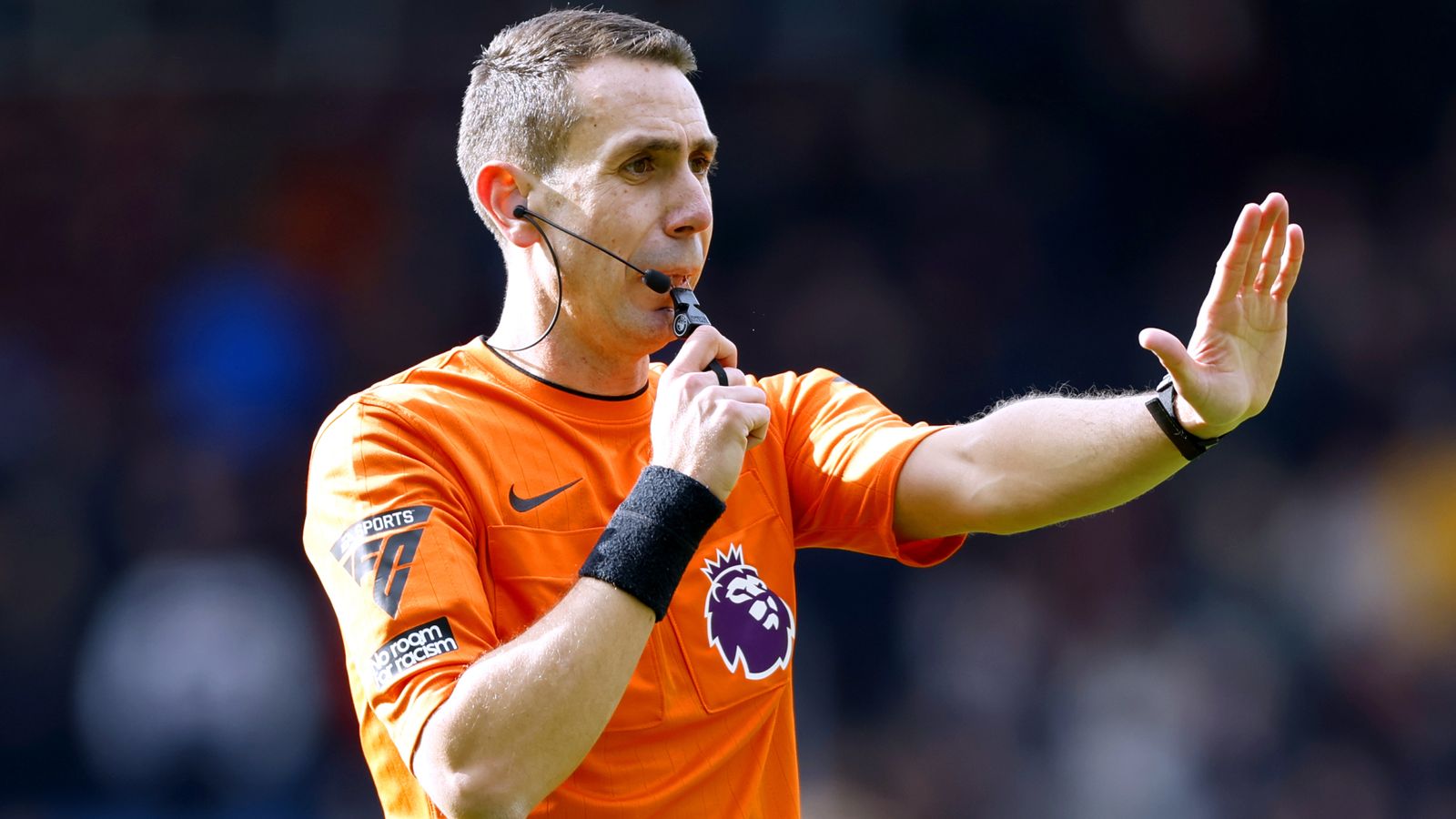 David Coote refutes allegations he discussed giving yellow card before Leeds-West Brom match | Football News David Coote refutes allegations he discussed giving yellow card before Leeds-West Brom match | Football News